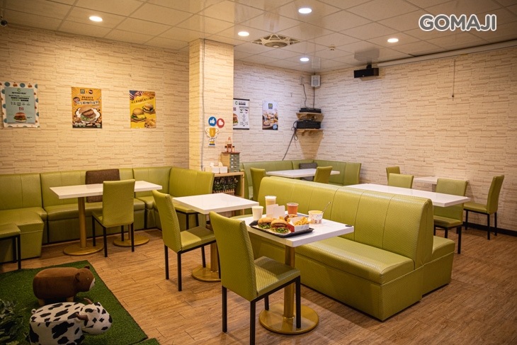 扭登和未來漢堡(台北松山店)
