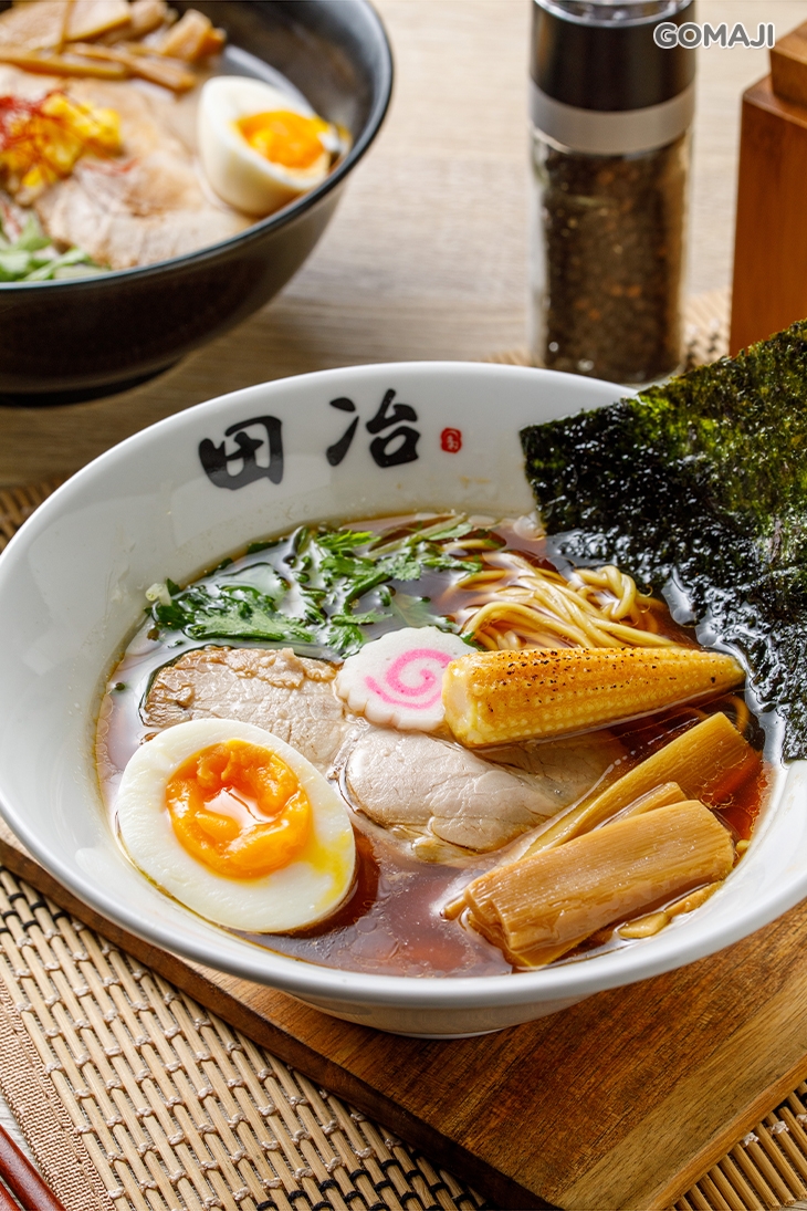 烏骨雞醬油拉麵 