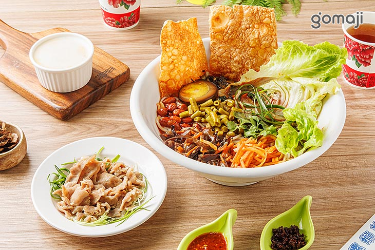 螺絲粉豚嘴巴肉