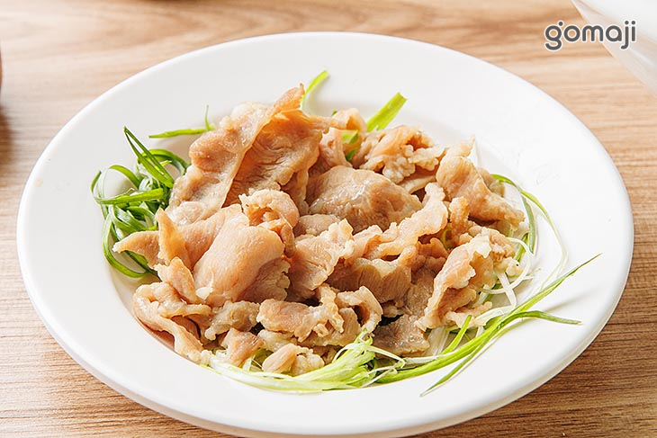 螺絲粉豚嘴巴肉