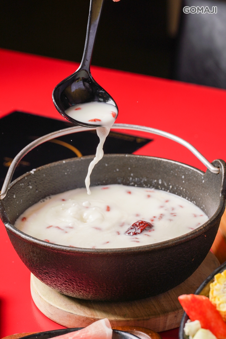 特製牛奶鍋+美國雪花牛