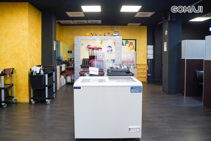 榮皇複合式餐廳