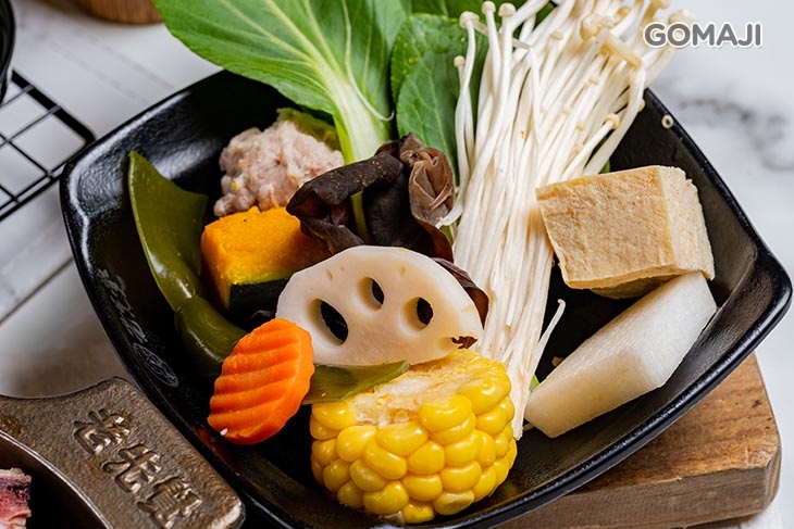 剝皮辣椒瓜仔雞鍋