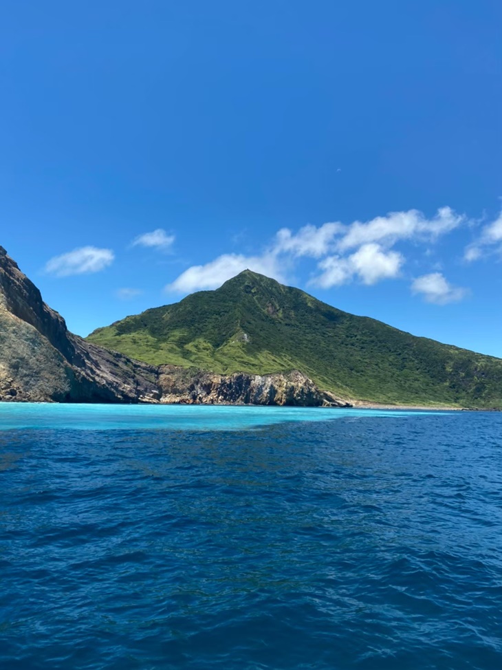 宜蘭龜山島夢幻牛奶海