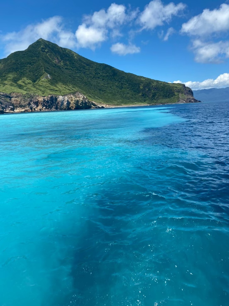 宜蘭龜山島夢幻牛奶海