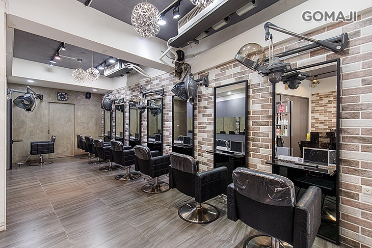 M Salon
