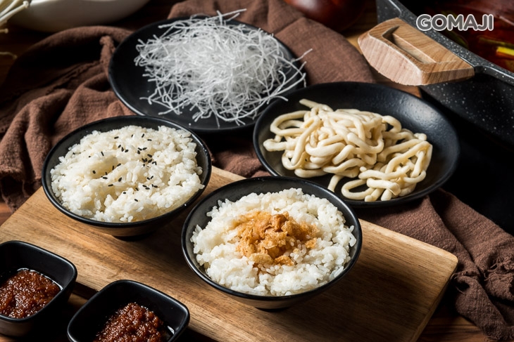 附餐:白米飯/雞油拌飯/冬粉絲/粗烏龍麵