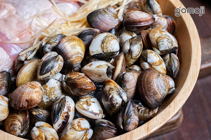 小老弟一斤蛤蠣蒜香鍋(附本土雞腿)