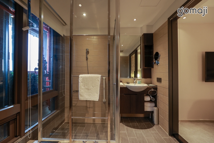 泉瀞雙人房(一大床)