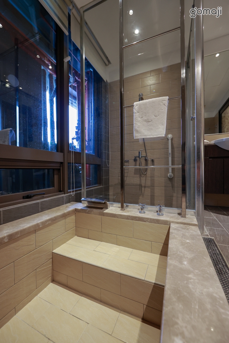 泉瀞雙人房(一大床)