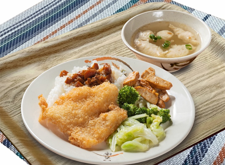 興樓古早排骨飯(新店中正店)