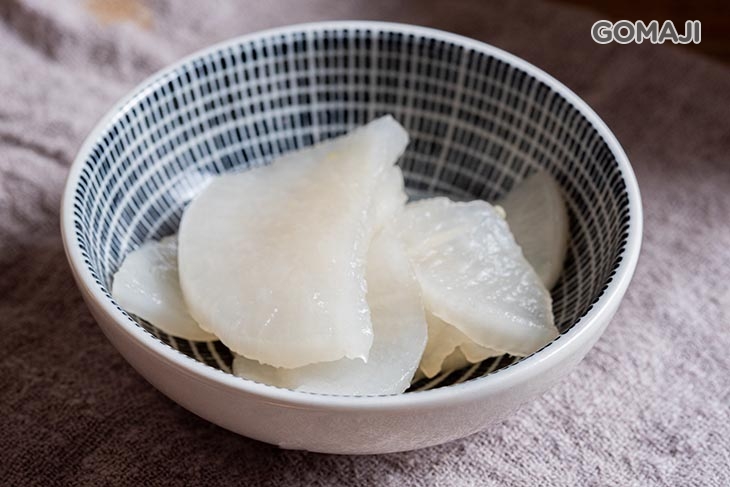附贈小菜