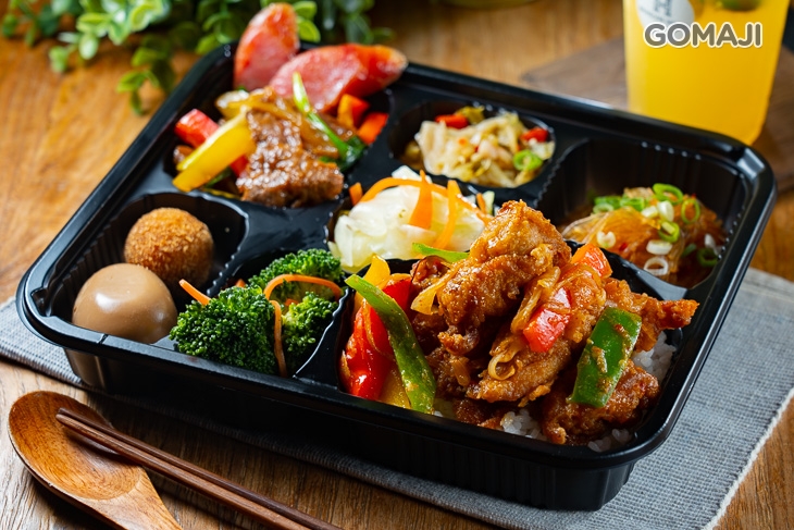 雙拼便當一份(春川辣炒雞+蔥爆牛柳) 