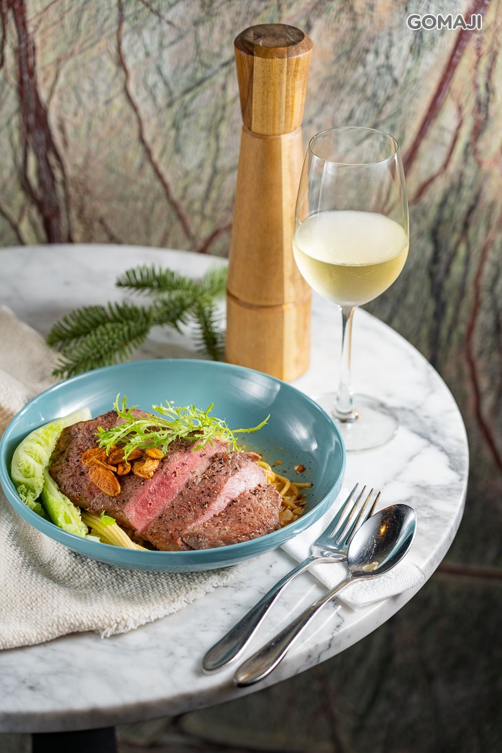 紅酒嫩煎蒜香約客義大利麵