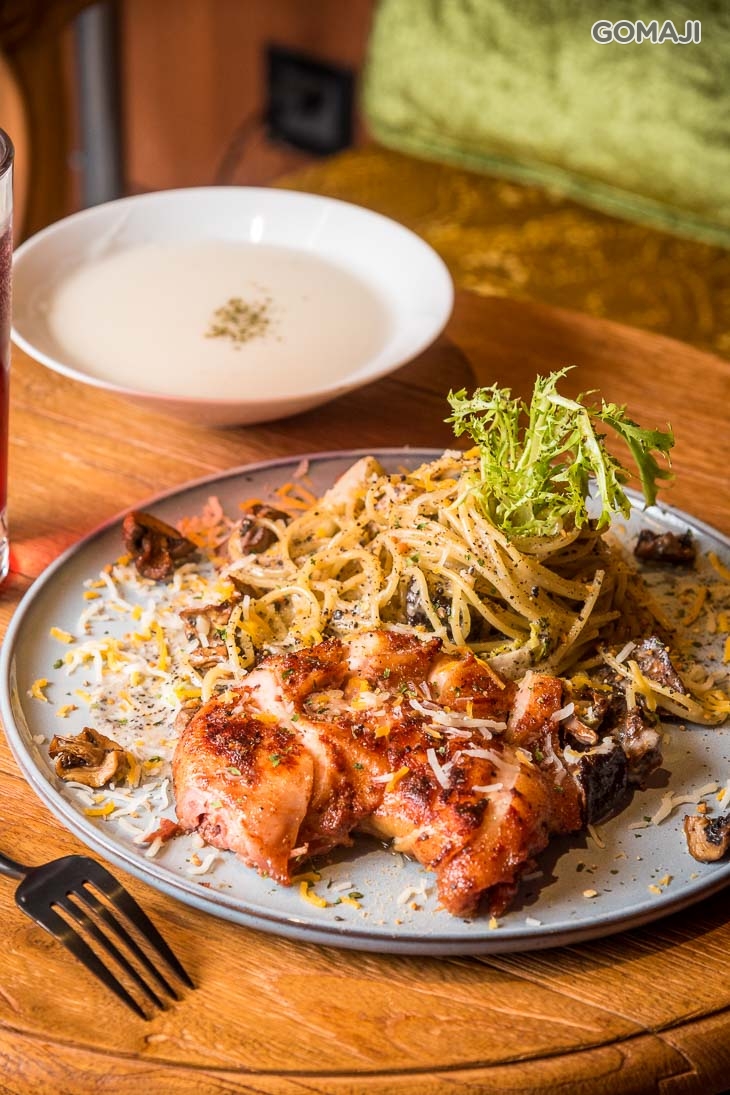 松露雞排義大利麵