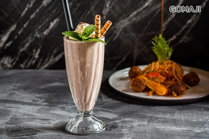 Oreo巧克力香草奶昔