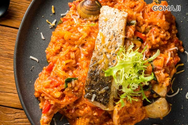 茄汁鱸魚海鮮燉飯