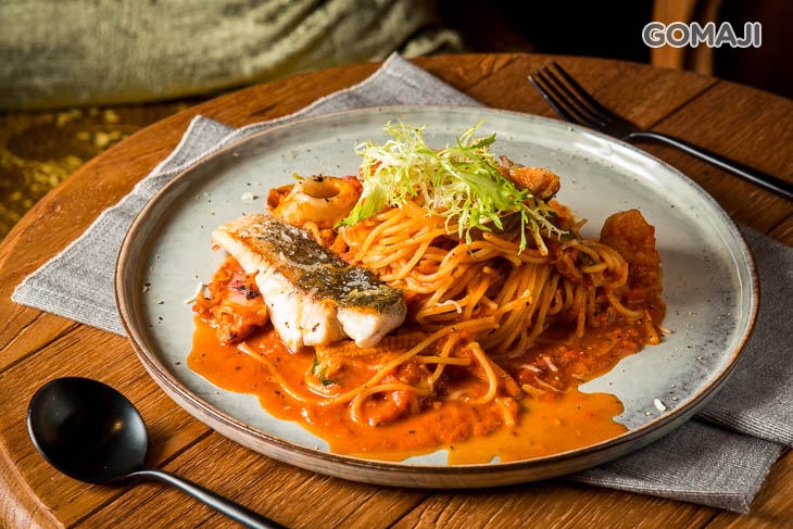 茄汁鱸魚義大利麵