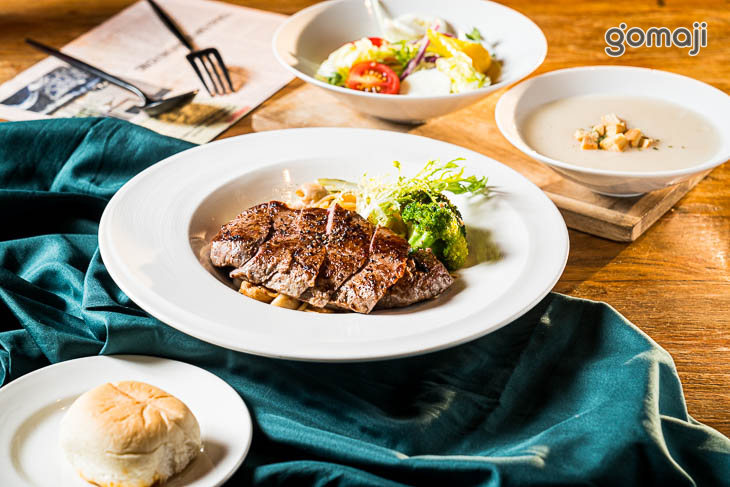 經典蒜片特橄紐約客牛排義大利麵