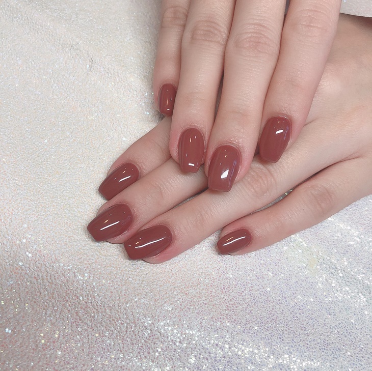 A.小資女極致簡約上色+輕保養