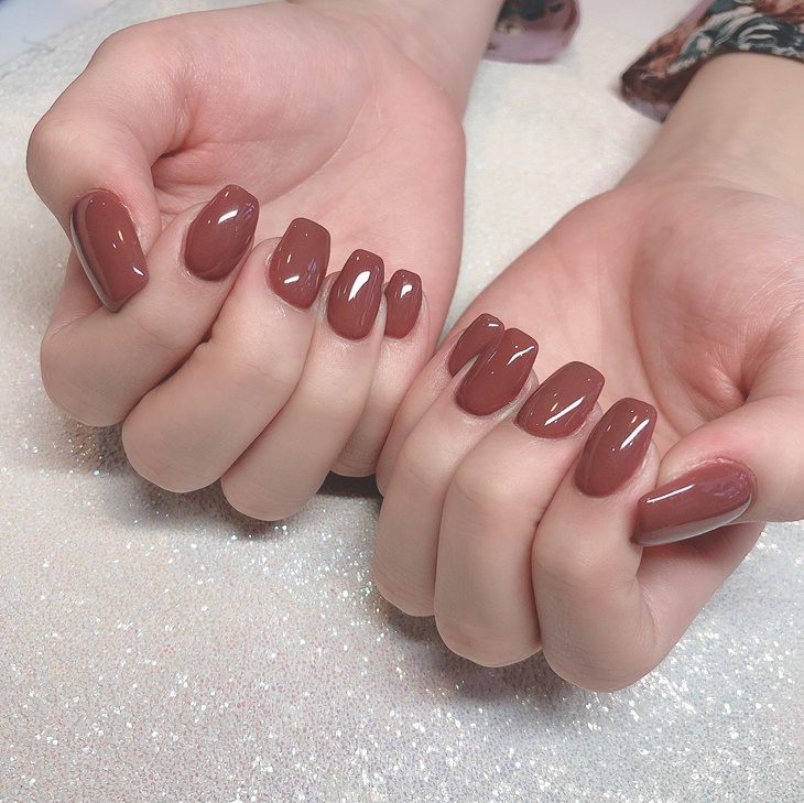 A.小資女極致簡約上色+輕保養