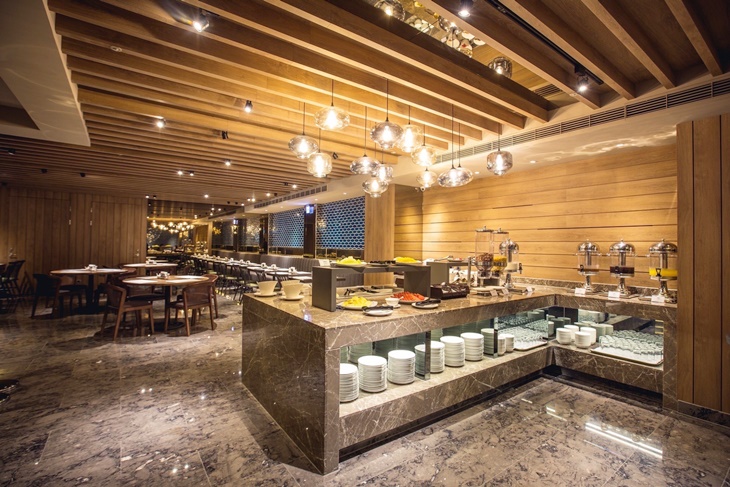頭等艙飯店 高雄站前館