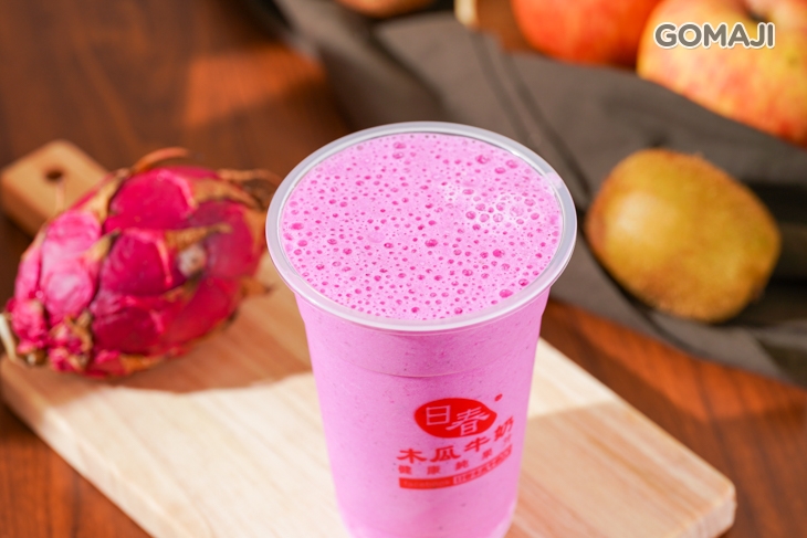 香蕉紅火龍果牛奶