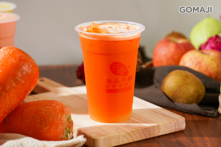 紅蘿蔔鳳梨原汁