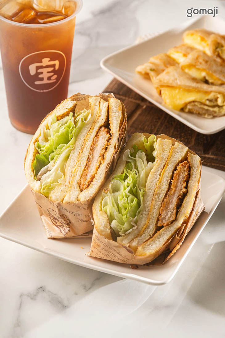 雞腿總匯三明治