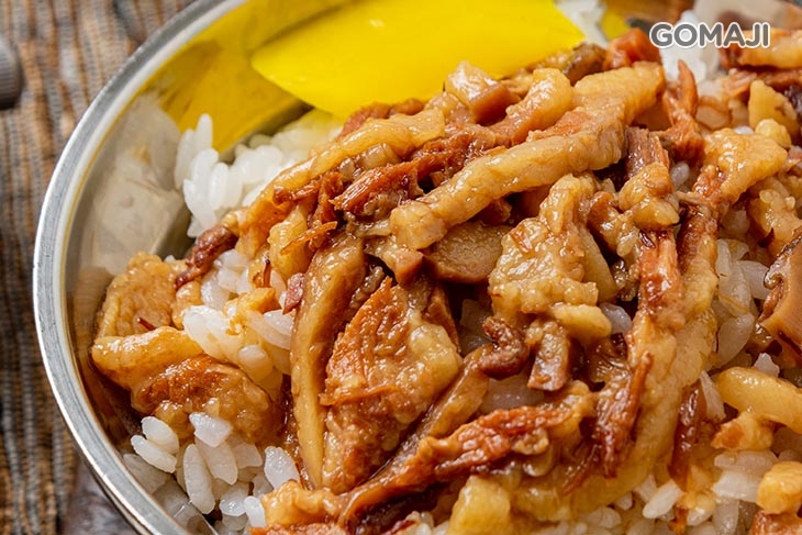 魯肉飯便當(小),含筍絲、梅干菜、油豆腐一塊