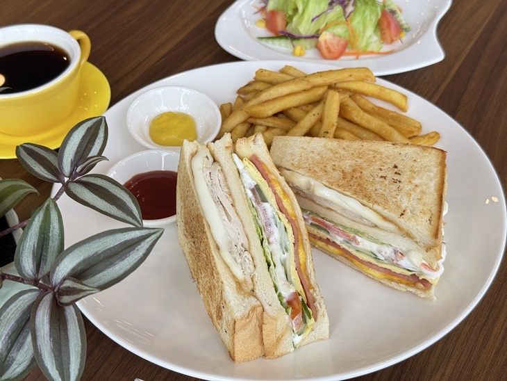 花園全日餐廳午餐