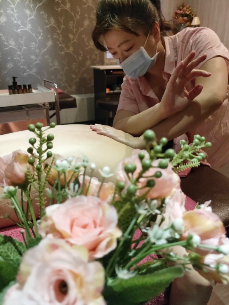 全背舒筋重點按壓