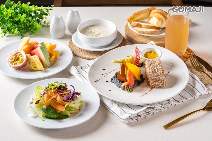 蜂蜜芥末鮭魚佐普羅旺斯燉菜+歐美自助式沙拉吧吃到飽