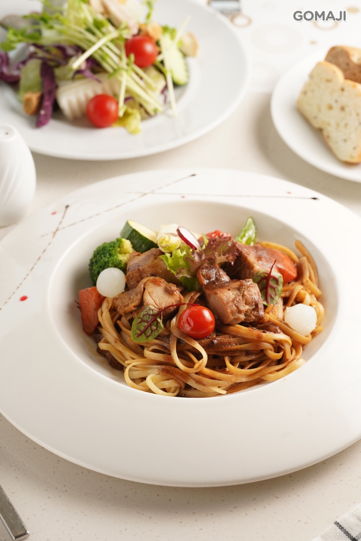 法式紅酒燉雞+歐美自助式沙拉吧吃到飽