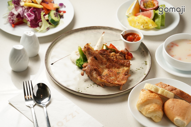 美國西南風味烤雞腿+歐美自助式沙拉吧吃到飽