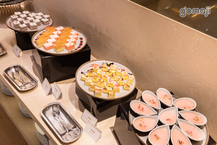 歐美自助式沙拉吧吃到飽