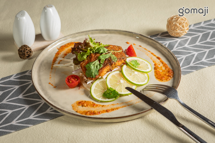 香煎鱸魚佐泰式酸辣醬汁