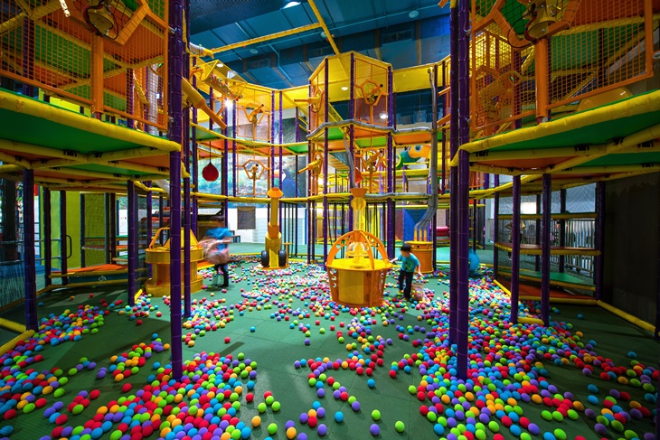 攀岩走壁動能特區