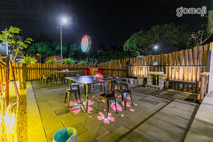 鴻蝦匯庭園餐廳