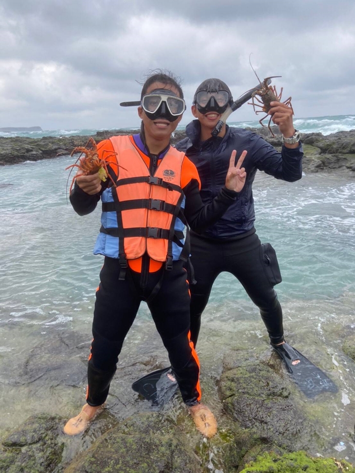 水上活動暢玩 龍蝦島抓龍蝦體驗一日遊