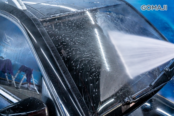 前擋玻璃鍍膜(不含除油墨)保固一年