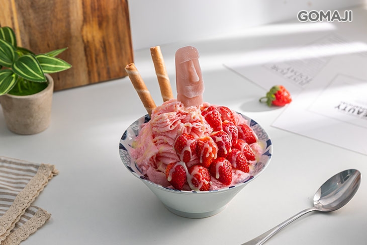 草莓雪花牛奶冰