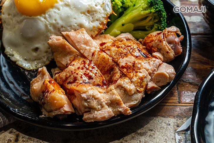 海南雞腿飯