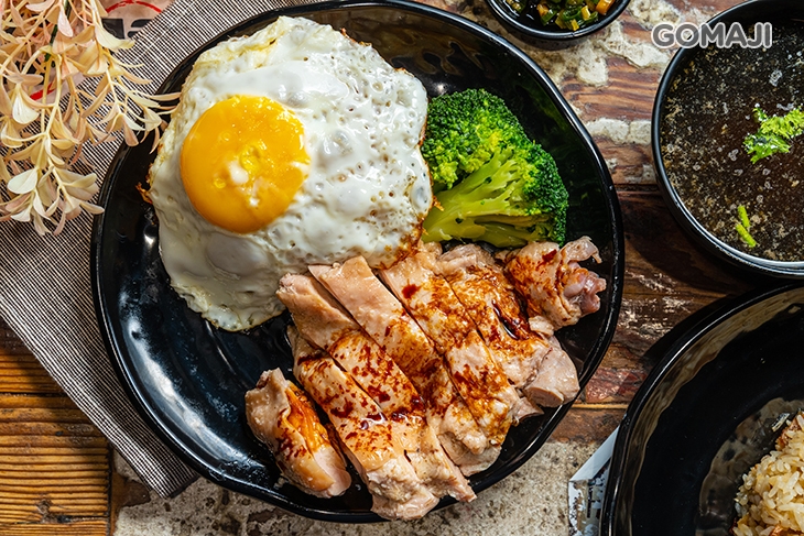 海南雞腿飯