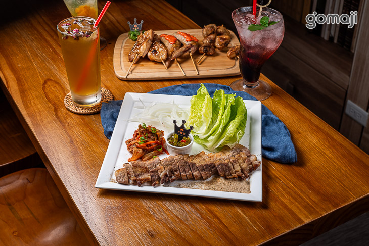 韓式脆皮包菜五花豬