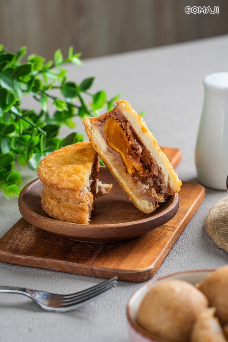 鹹蛋黃素肉鬆芋頭餅