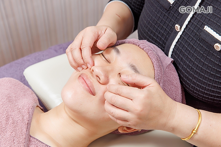 巴線條曲線歐式提拉按摩手法(頸部抗紋+下顎提拉+全臉疏通+眼周釋壓)