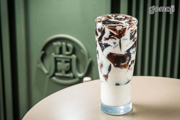 晨拾嫩仙草歐蕾