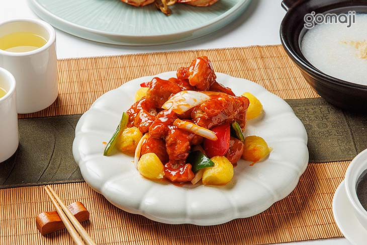 菠蘿脆皮咕咾肉