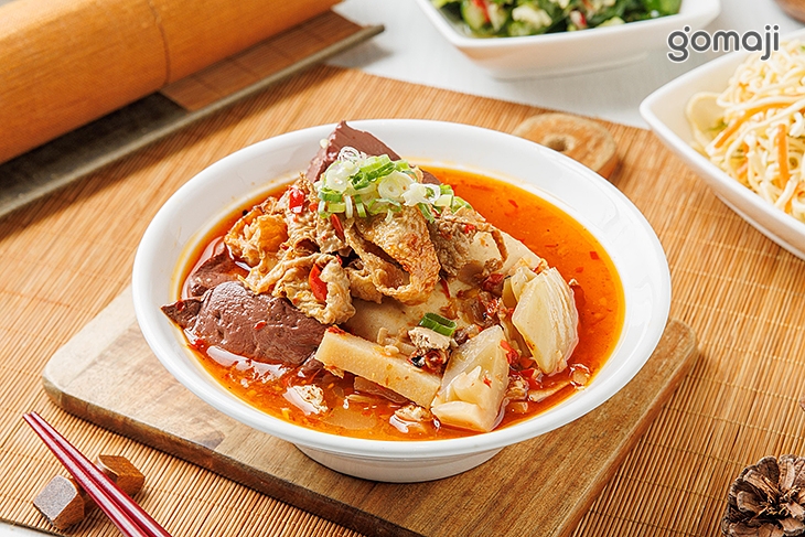 麻辣臭豆腐鴨血
